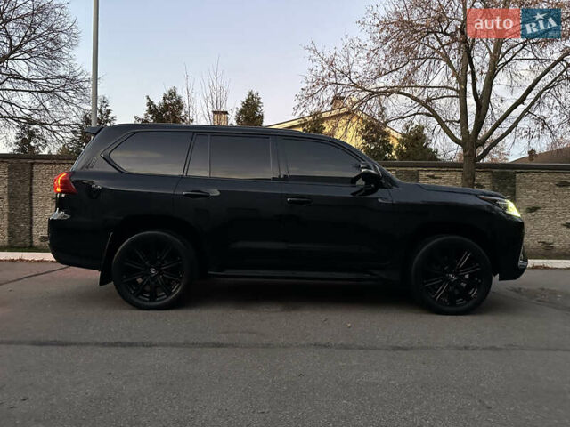 Черный Лексус ЛХ, объемом двигателя 5.66 л и пробегом 158 тыс. км за 69900 $, фото 89 на Automoto.ua