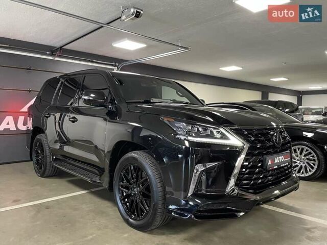 Лексус ЛХ 2018 у Львові на Automoto.ua Чорний Лексус ЛХ, об'ємом двигуна 4.46 л та пробігом 72 тис. км за 81700 $, фото 1 на Automoto.ua