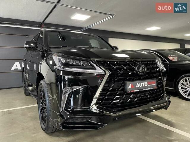 Лексус ЛХ 2018 у Львові на Automoto.ua Чорний Лексус ЛХ, об'ємом двигуна 4.46 л та пробігом 72 тис. км за 81700 $, фото 7 на Automoto.ua