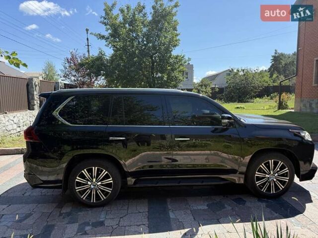 Чорний Лексус ЛХ, об'ємом двигуна 5.66 л та пробігом 53 тис. км за 95000 $, фото 1 на Automoto.ua