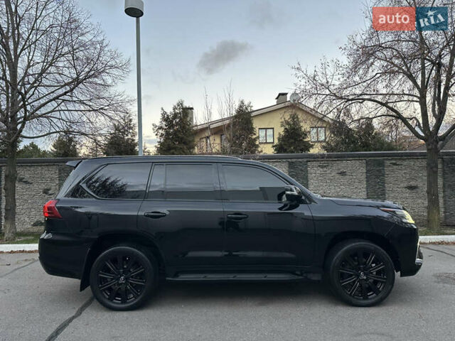 Черный Лексус ЛХ, объемом двигателя 5.66 л и пробегом 158 тыс. км за 69900 $, фото 7 на Automoto.ua