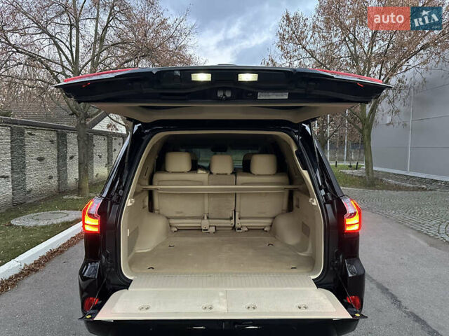 Черный Лексус ЛХ, объемом двигателя 5.66 л и пробегом 158 тыс. км за 69900 $, фото 64 на Automoto.ua