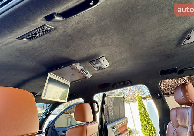 Черный Лексус ЛХ, объемом двигателя 4.46 л и пробегом 185 тыс. км за 67500 $, фото 101 на Automoto.ua