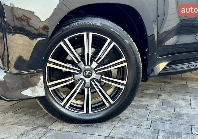 Черный Лексус ЛХ, объемом двигателя 4.46 л и пробегом 185 тыс. км за 67500 $, фото 6 на Automoto.ua