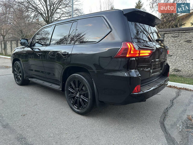 Черный Лексус ЛХ, объемом двигателя 5.66 л и пробегом 158 тыс. км за 69900 $, фото 11 на Automoto.ua