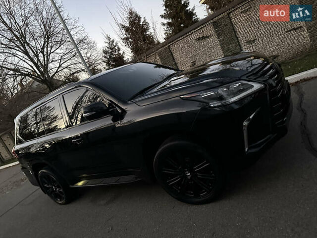 Черный Лексус ЛХ, объемом двигателя 5.66 л и пробегом 158 тыс. км за 69900 $, фото 113 на Automoto.ua