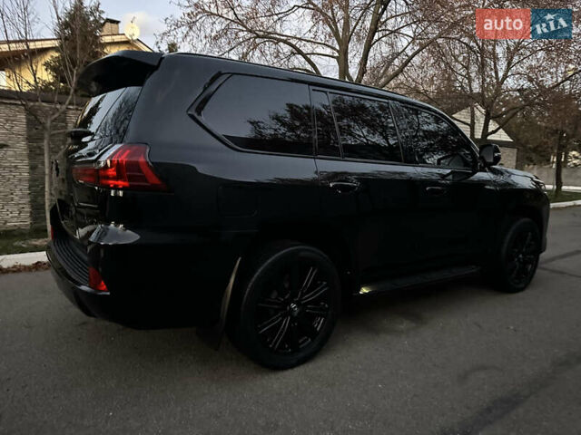 Черный Лексус ЛХ, объемом двигателя 5.66 л и пробегом 158 тыс. км за 69900 $, фото 108 на Automoto.ua