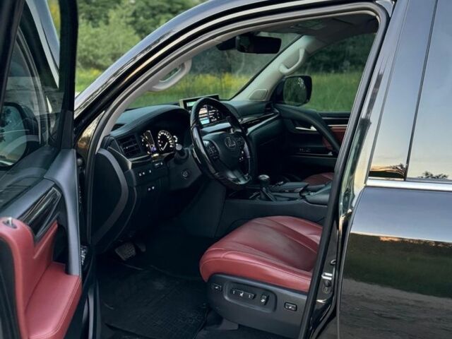 Черный Лексус ЛХ, объемом двигателя 4.5 л и пробегом 129 тыс. км за 72000 $, фото 9 на Automoto.ua