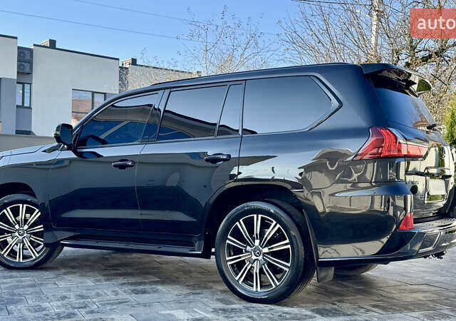 Черный Лексус ЛХ, объемом двигателя 4.46 л и пробегом 185 тыс. км за 67500 $, фото 35 на Automoto.ua