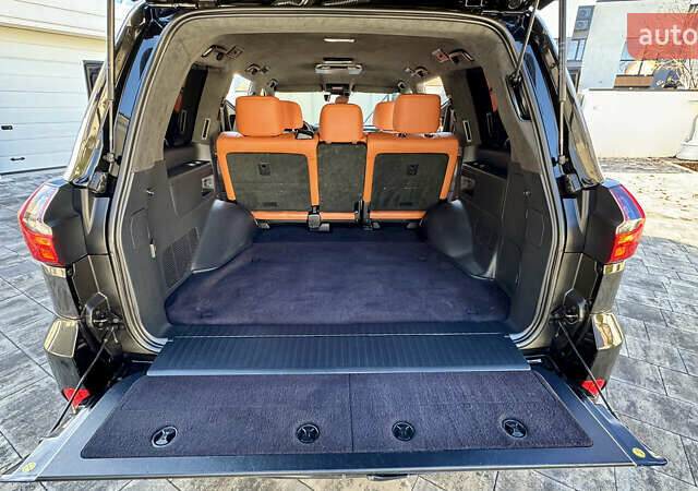 Черный Лексус ЛХ, объемом двигателя 4.46 л и пробегом 185 тыс. км за 67500 $, фото 122 на Automoto.ua