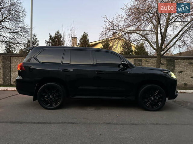 Черный Лексус ЛХ, объемом двигателя 5.66 л и пробегом 158 тыс. км за 69900 $, фото 88 на Automoto.ua