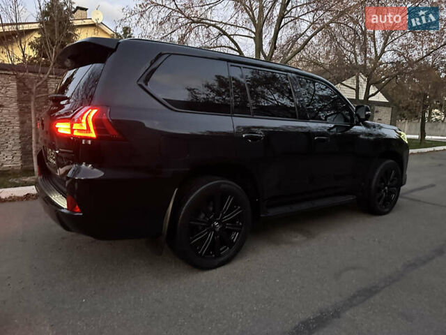 Черный Лексус ЛХ, объемом двигателя 5.66 л и пробегом 158 тыс. км за 69900 $, фото 92 на Automoto.ua