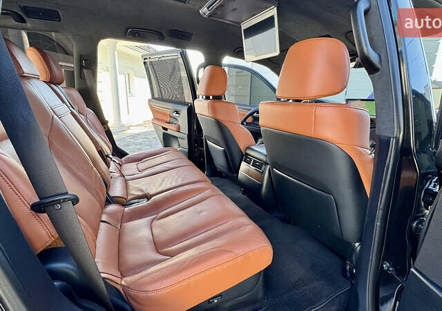 Черный Лексус ЛХ, объемом двигателя 4.46 л и пробегом 185 тыс. км за 67500 $, фото 91 на Automoto.ua