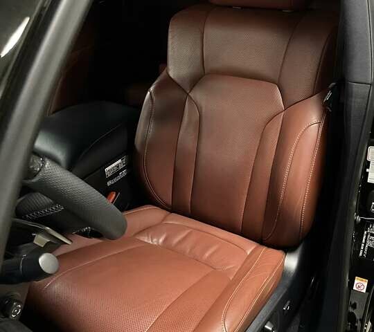 Лексус ЛХ 2018 у Львові на Automoto.ua Чорний Лексус ЛХ, об'ємом двигуна 4.46 л та пробігом 72 тис. км за 81700 $, фото 27 на Automoto.ua