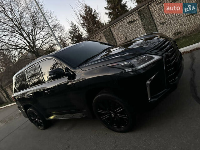 Черный Лексус ЛХ, объемом двигателя 5.66 л и пробегом 158 тыс. км за 69900 $, фото 105 на Automoto.ua