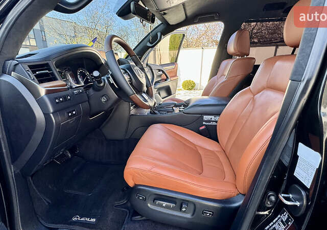 Черный Лексус ЛХ, объемом двигателя 4.46 л и пробегом 185 тыс. км за 67500 $, фото 52 на Automoto.ua