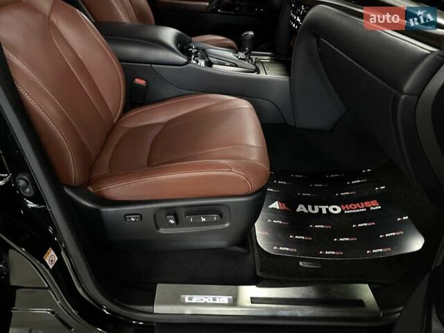 Чорний Лексус ЛХ, об'ємом двигуна 4.46 л та пробігом 74 тис. км за 79700 $, фото 42 на Automoto.ua