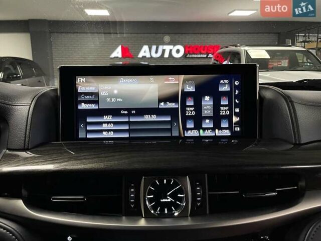 Лексус ЛХ 2018 у Львові на Automoto.ua Чорний Лексус ЛХ, об'ємом двигуна 4.46 л та пробігом 72 тис. км за 81700 $, фото 62 на Automoto.ua