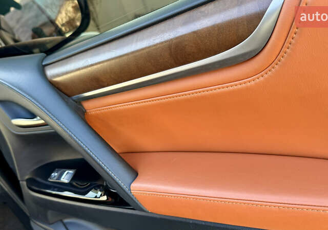 Черный Лексус ЛХ, объемом двигателя 4.46 л и пробегом 185 тыс. км за 67500 $, фото 88 на Automoto.ua