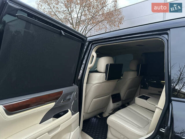 Черный Лексус ЛХ, объемом двигателя 5.66 л и пробегом 158 тыс. км за 69900 $, фото 41 на Automoto.ua