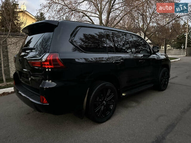 Черный Лексус ЛХ, объемом двигателя 5.66 л и пробегом 158 тыс. км за 69900 $, фото 109 на Automoto.ua