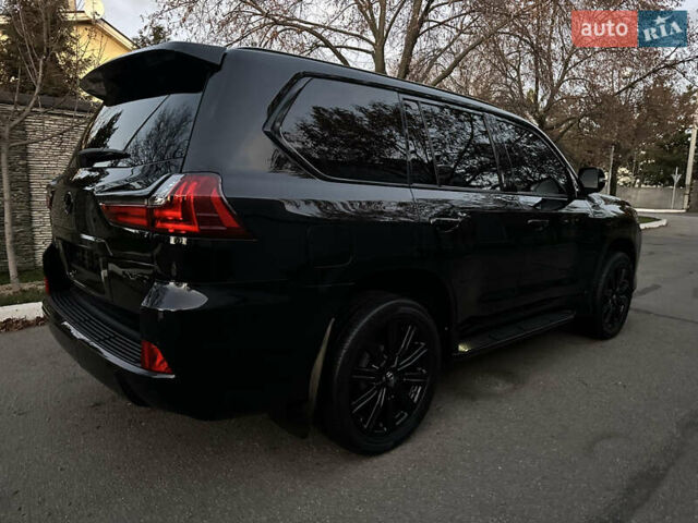Черный Лексус ЛХ, объемом двигателя 5.66 л и пробегом 158 тыс. км за 69900 $, фото 99 на Automoto.ua