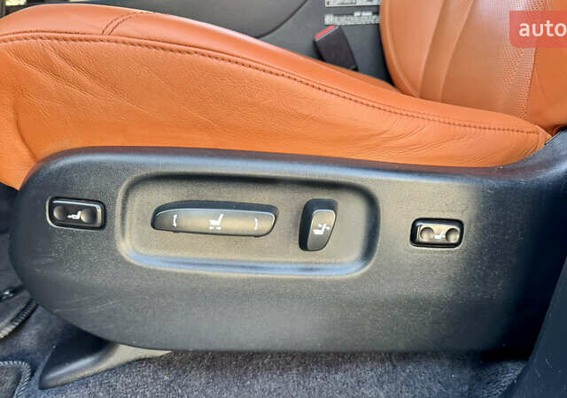 Черный Лексус ЛХ, объемом двигателя 4.46 л и пробегом 185 тыс. км за 67500 $, фото 74 на Automoto.ua