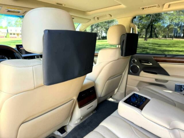 Черный Лексус ЛХ, объемом двигателя 5.7 л и пробегом 45 тыс. км за 36000 $, фото 9 на Automoto.ua