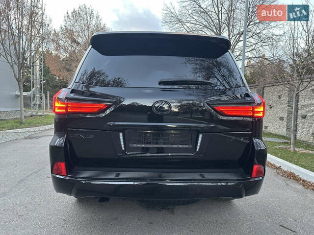 Черный Лексус ЛХ, объемом двигателя 5.66 л и пробегом 158 тыс. км за 69900 $, фото 15 на Automoto.ua