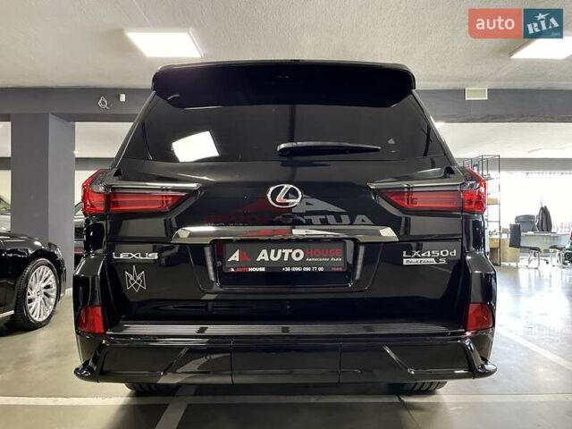 Лексус ЛХ 2018 у Львові на Automoto.ua Чорний Лексус ЛХ, об'ємом двигуна 4.46 л та пробігом 72 тис. км за 81700 $, фото 18 на Automoto.ua