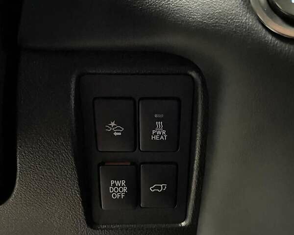 Лексус ЛХ 2018 у Львові на Automoto.ua Чорний Лексус ЛХ, об'ємом двигуна 4.46 л та пробігом 72 тис. км за 81700 $, фото 49 на Automoto.ua