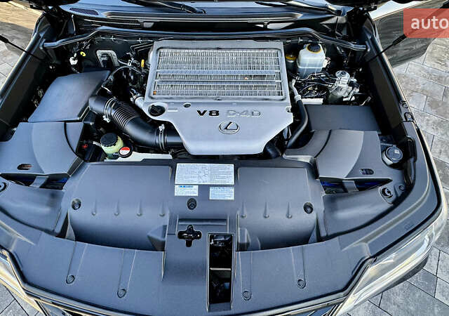 Черный Лексус ЛХ, объемом двигателя 4.46 л и пробегом 185 тыс. км за 67500 $, фото 47 на Automoto.ua