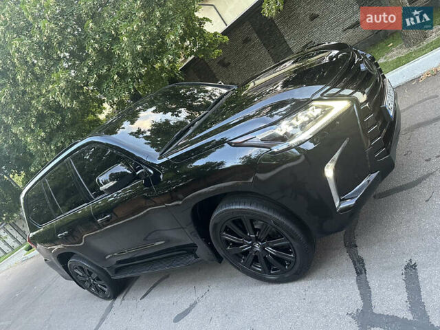 Черный Лексус ЛХ, объемом двигателя 5.66 л и пробегом 298 тыс. км за 65000 $, фото 75 на Automoto.ua