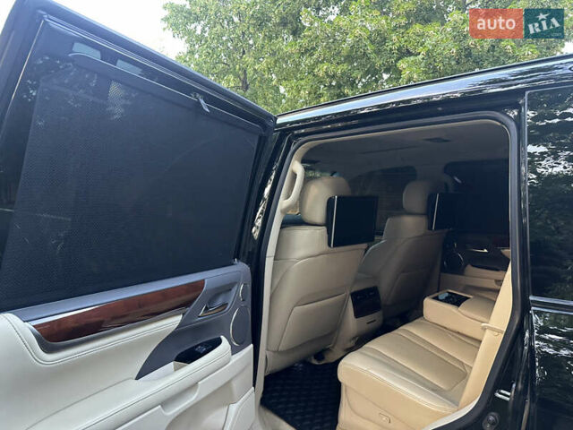 Чорний Лексус ЛХ, об'ємом двигуна 5.66 л та пробігом 158 тис. км за 69900 $, фото 10 на Automoto.ua