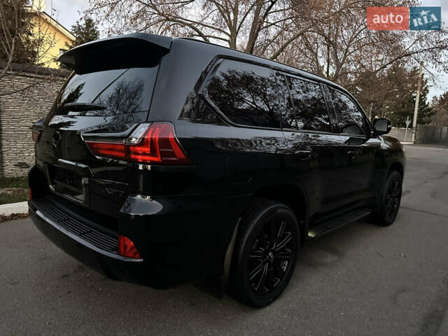 Черный Лексус ЛХ, объемом двигателя 5.66 л и пробегом 158 тыс. км за 69900 $, фото 102 на Automoto.ua