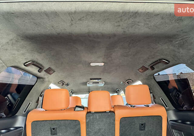 Черный Лексус ЛХ, объемом двигателя 4.46 л и пробегом 185 тыс. км за 67500 $, фото 115 на Automoto.ua