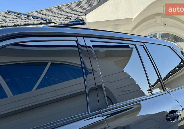 Черный Лексус ЛХ, объемом двигателя 4.46 л и пробегом 185 тыс. км за 67500 $, фото 11 на Automoto.ua