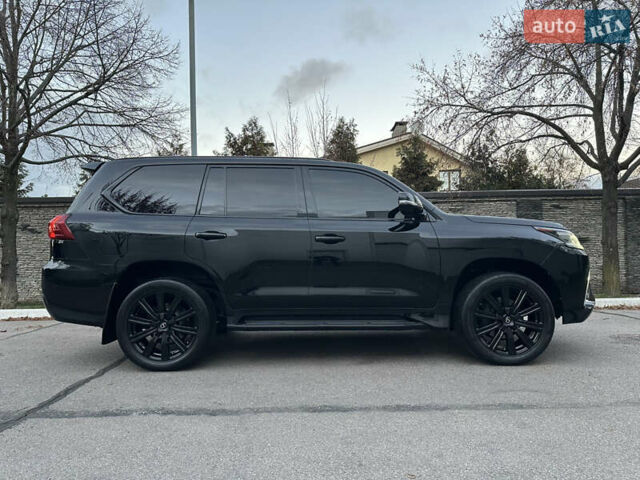 Черный Лексус ЛХ, объемом двигателя 5.66 л и пробегом 158 тыс. км за 69900 $, фото 21 на Automoto.ua