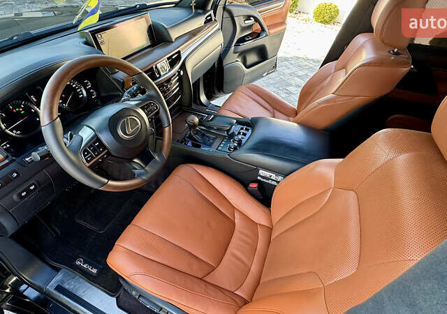 Черный Лексус ЛХ, объемом двигателя 4.46 л и пробегом 185 тыс. км за 67500 $, фото 51 на Automoto.ua