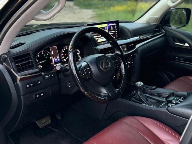 Чорний Лексус ЛХ, об'ємом двигуна 4.5 л та пробігом 129 тис. км за 72000 $, фото 8 на Automoto.ua