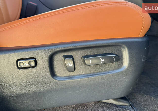 Черный Лексус ЛХ, объемом двигателя 4.46 л и пробегом 185 тыс. км за 67500 $, фото 84 на Automoto.ua