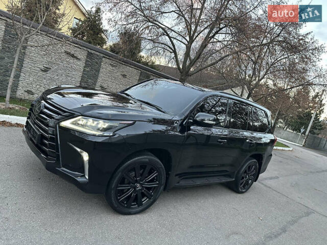 Черный Лексус ЛХ, объемом двигателя 5.66 л и пробегом 158 тыс. км за 69900 $, фото 16 на Automoto.ua