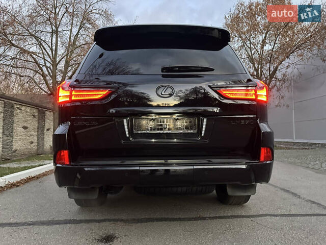 Черный Лексус ЛХ, объемом двигателя 5.66 л и пробегом 158 тыс. км за 69900 $, фото 80 на Automoto.ua