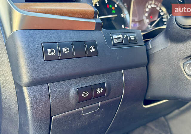 Черный Лексус ЛХ, объемом двигателя 4.46 л и пробегом 185 тыс. км за 67500 $, фото 72 на Automoto.ua