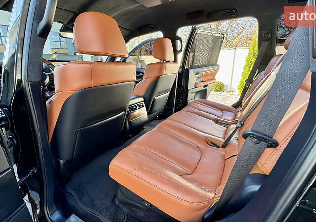 Черный Лексус ЛХ, объемом двигателя 4.46 л и пробегом 185 тыс. км за 67500 $, фото 103 на Automoto.ua