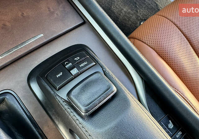 Черный Лексус ЛХ, объемом двигателя 4.46 л и пробегом 185 тыс. км за 67500 $, фото 68 на Automoto.ua