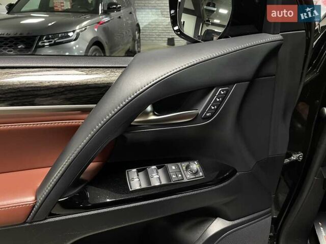 Лексус ЛХ 2018 у Львові на Automoto.ua Чорний Лексус ЛХ, об'ємом двигуна 4.46 л та пробігом 72 тис. км за 81700 $, фото 25 на Automoto.ua