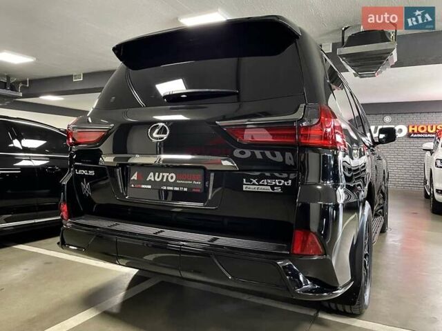 Лексус ЛХ 2018 у Львові на Automoto.ua Чорний Лексус ЛХ, об'ємом двигуна 4.46 л та пробігом 72 тис. км за 81700 $, фото 16 на Automoto.ua