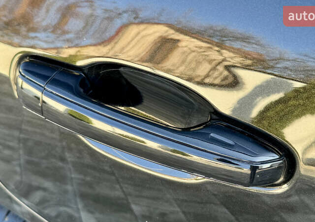 Черный Лексус ЛХ, объемом двигателя 4.46 л и пробегом 185 тыс. км за 67500 $, фото 34 на Automoto.ua