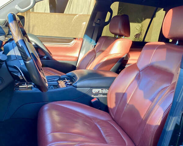 Черный Лексус ЛХ, объемом двигателя 4.46 л и пробегом 145 тыс. км за 67000 $, фото 26 на Automoto.ua